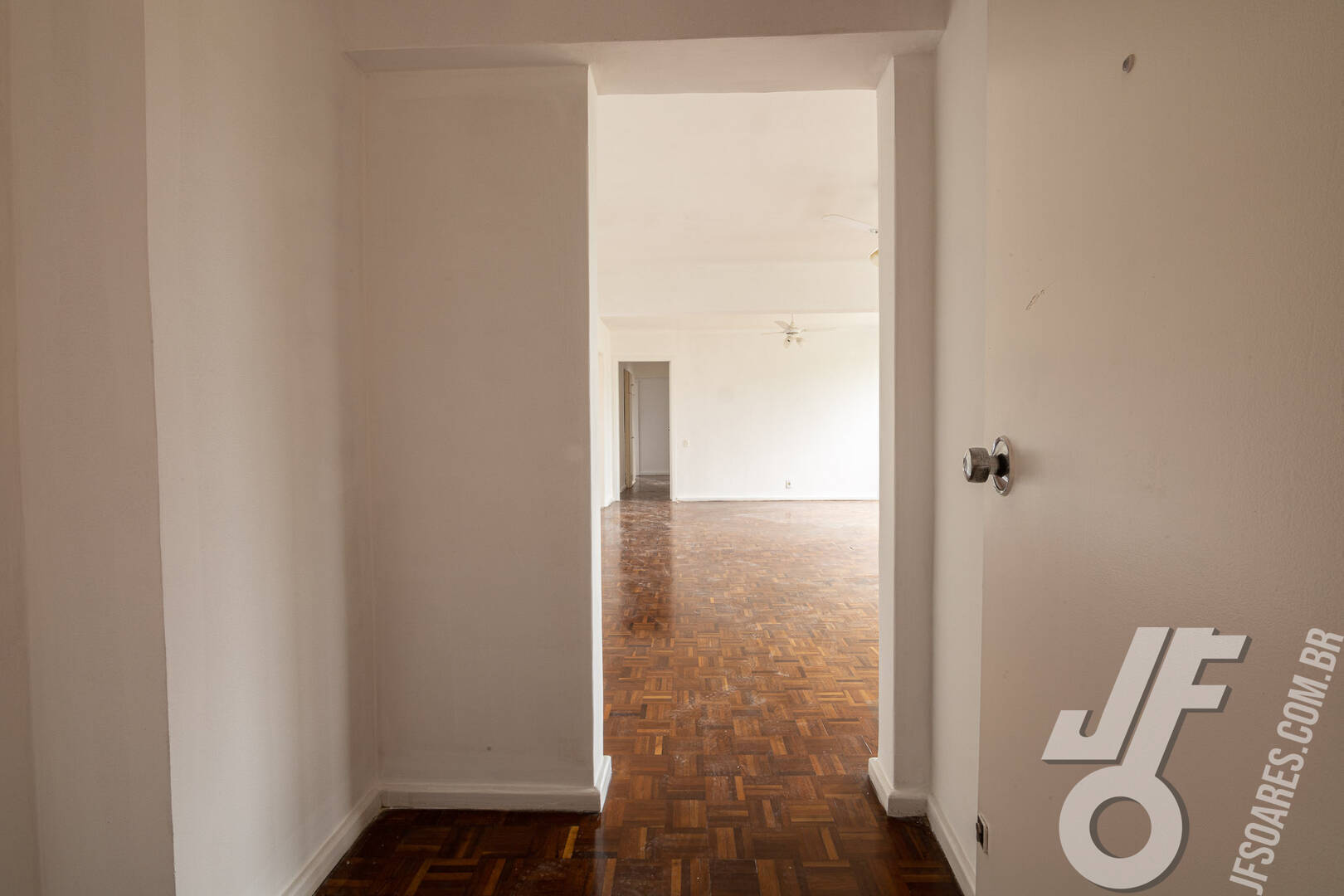 Apartamento, 3 quartos, 136 m² - Foto 2