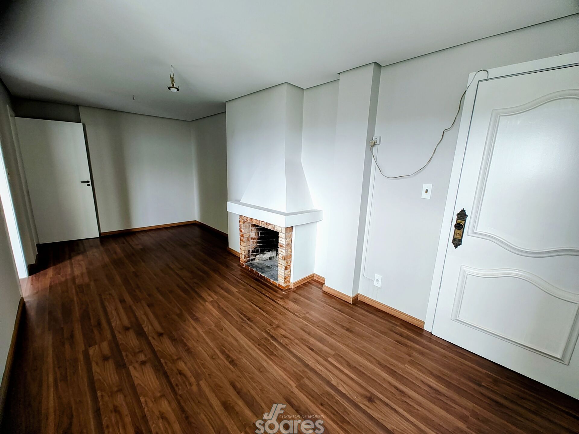 Apartamento à venda com 2 quartos, 75m² - Foto 2