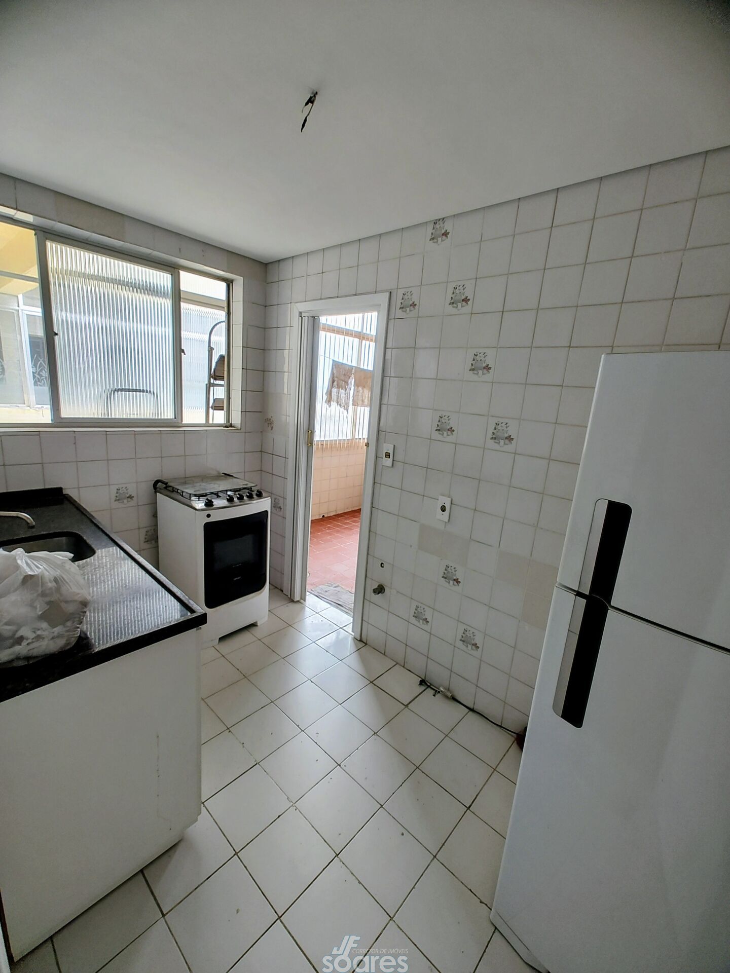 Apartamento à venda com 2 quartos, 75m² - Foto 15