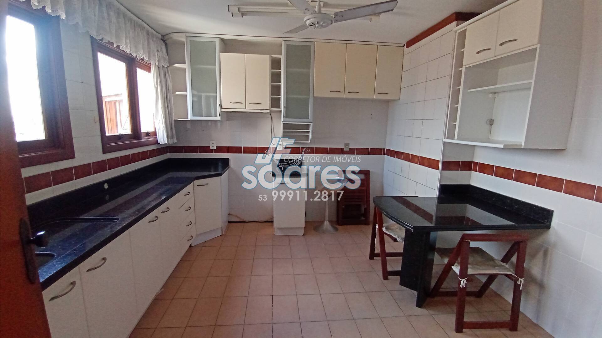 Apartamento à venda com 3 quartos, 191m² - Foto 4