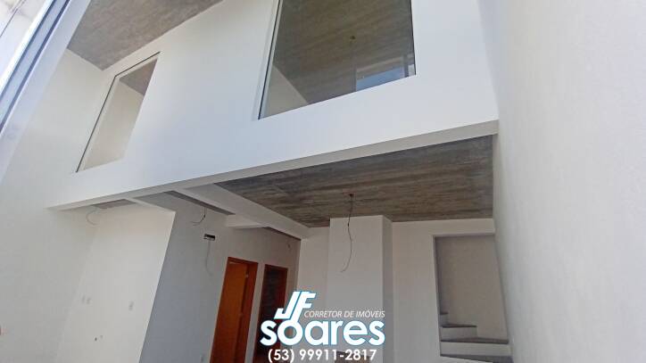 Sobrado à venda com 2 quartos, 110m² - Foto 2