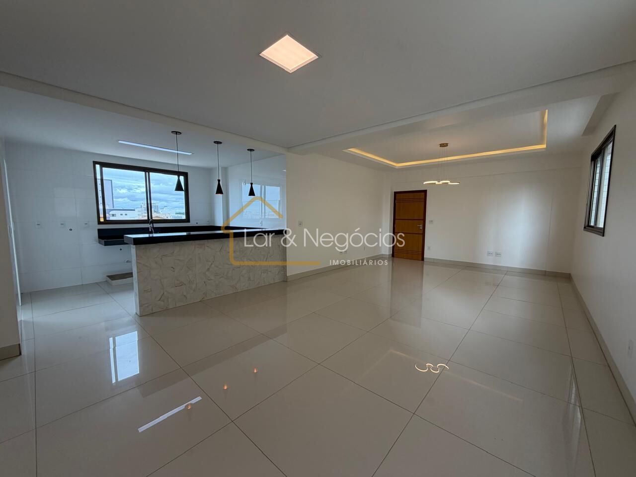 Apartamento à venda no bairro Cônego Getúlio