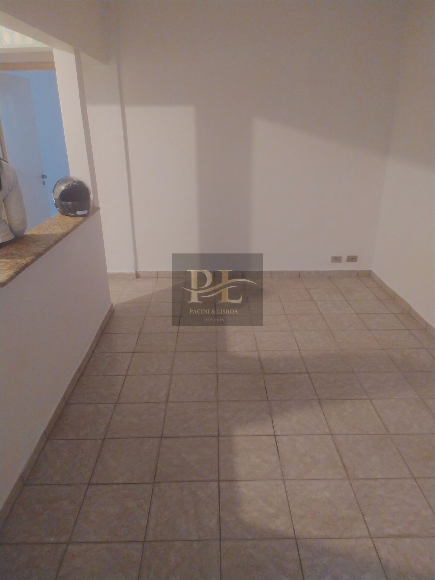 Apartamento à venda com 2 quartos, 80m² - Foto 1