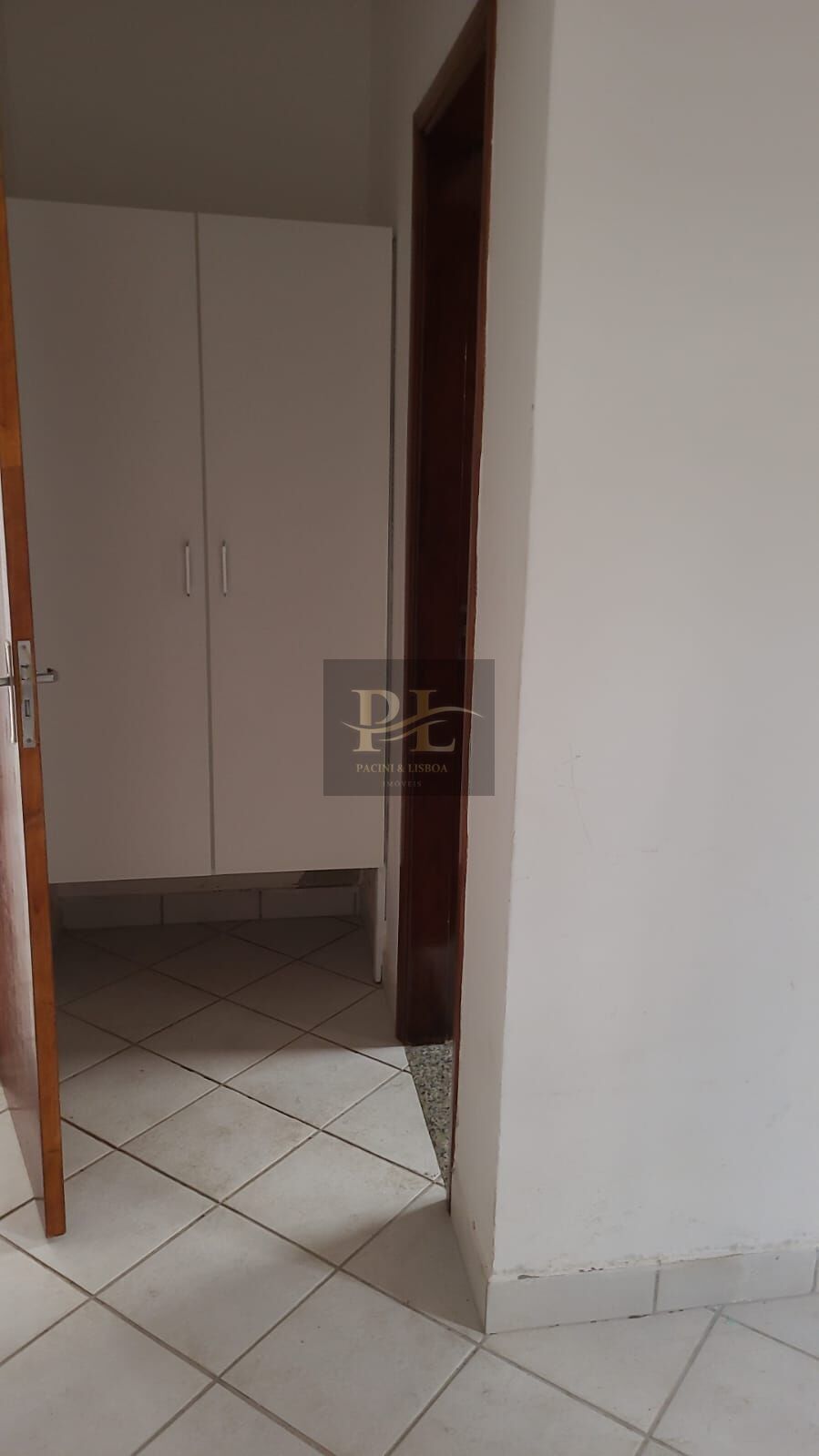 Casa para alugar com 4 quartos, 120m² - Foto 13