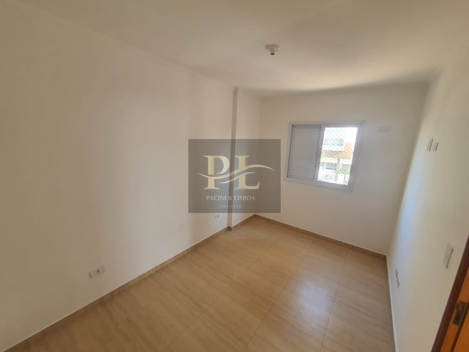 Apartamento à venda com 2 quartos, 60m² - Foto 2