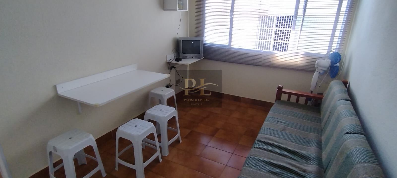 Apartamento à venda com 1 quarto, 38m² - Foto 2