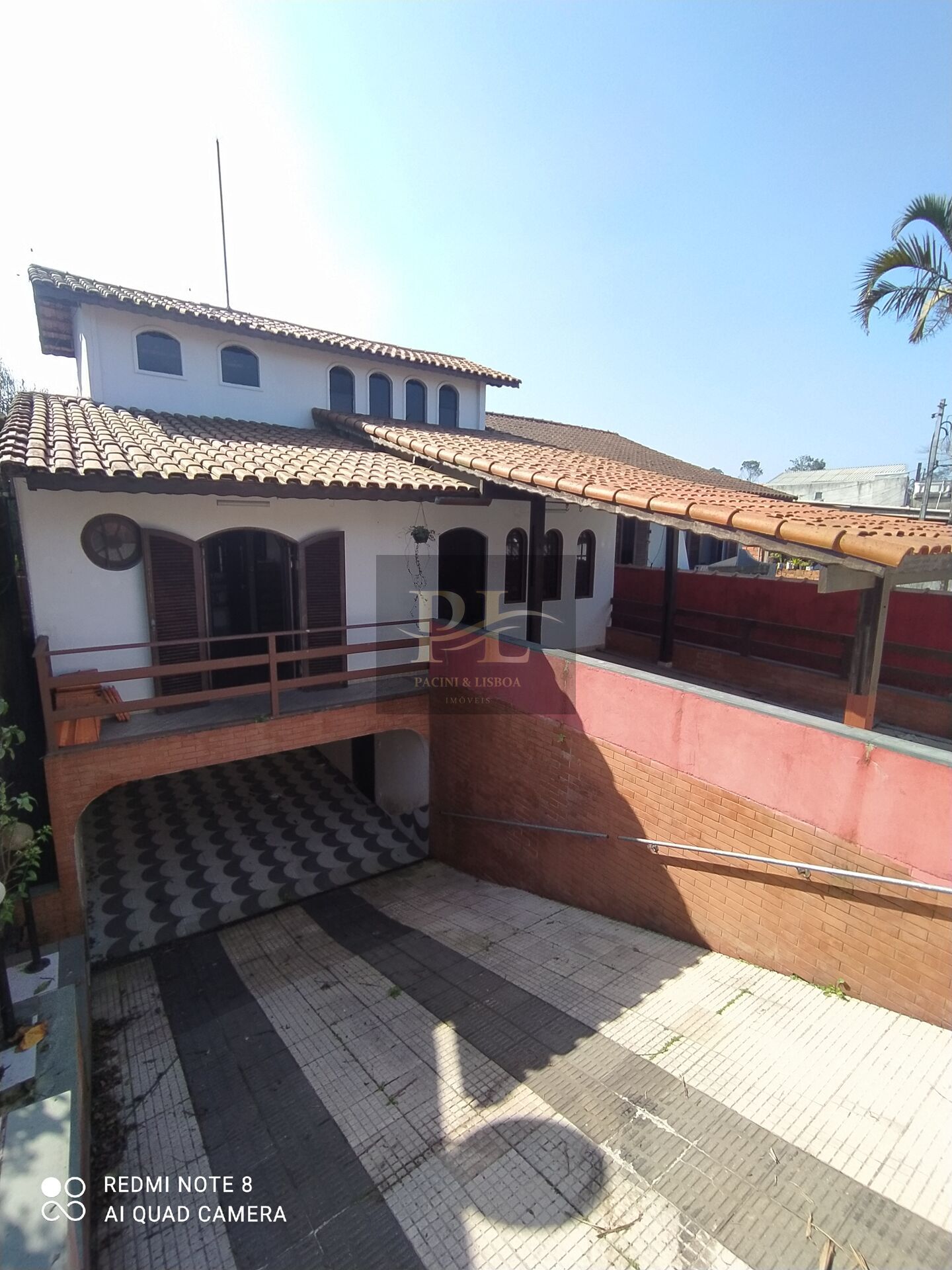 Sobrado à venda com 4 quartos, 296m² - Foto 1