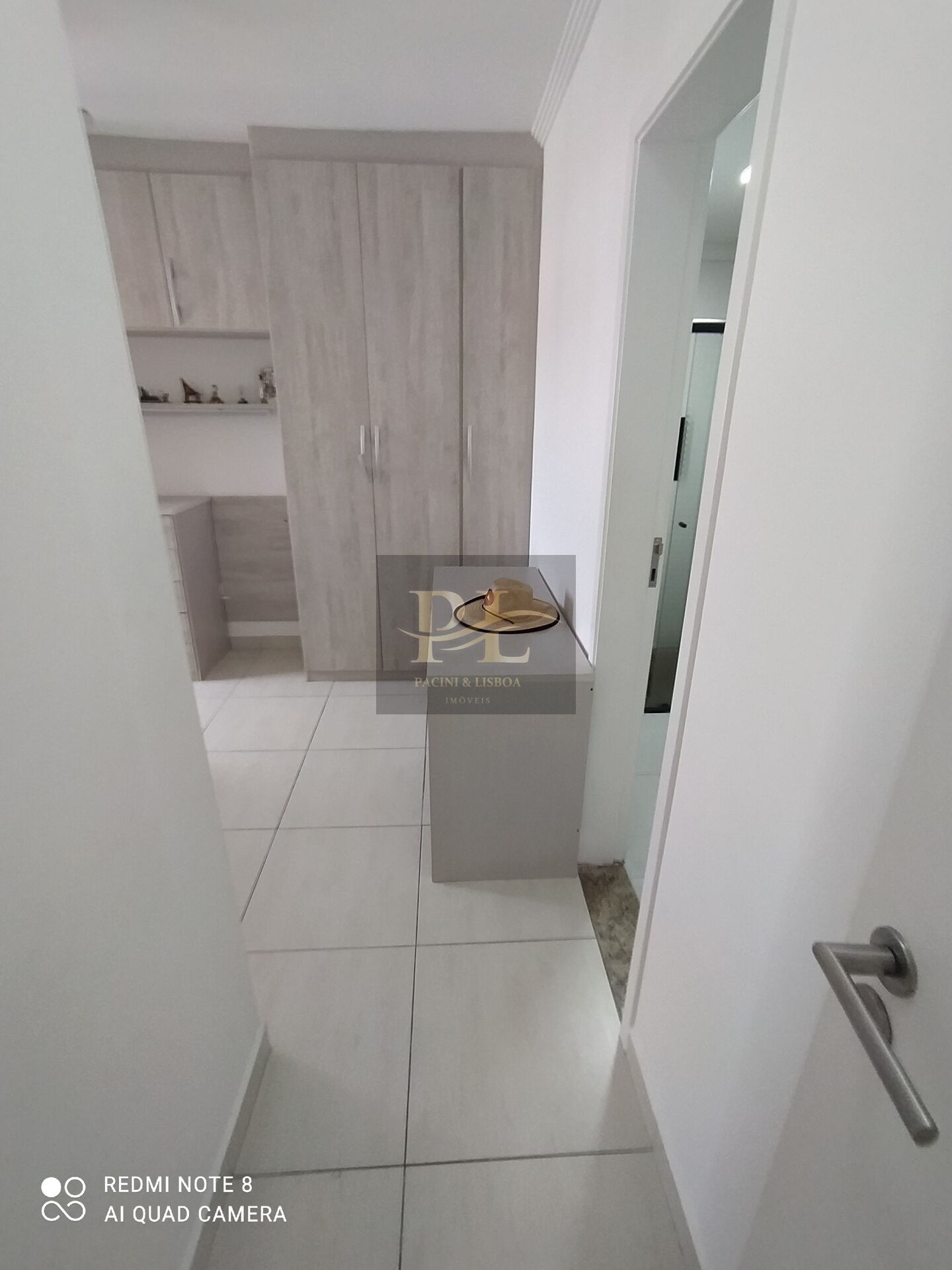 Apartamento para alugar com 2 quartos, 100m² - Foto 17