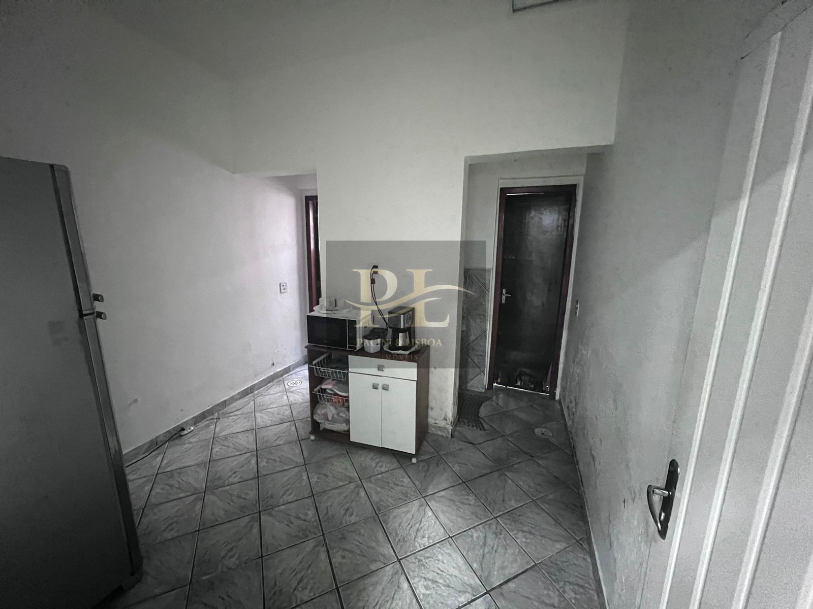 Loja-Salão para alugar com 3 quartos, 144m² - Foto 1