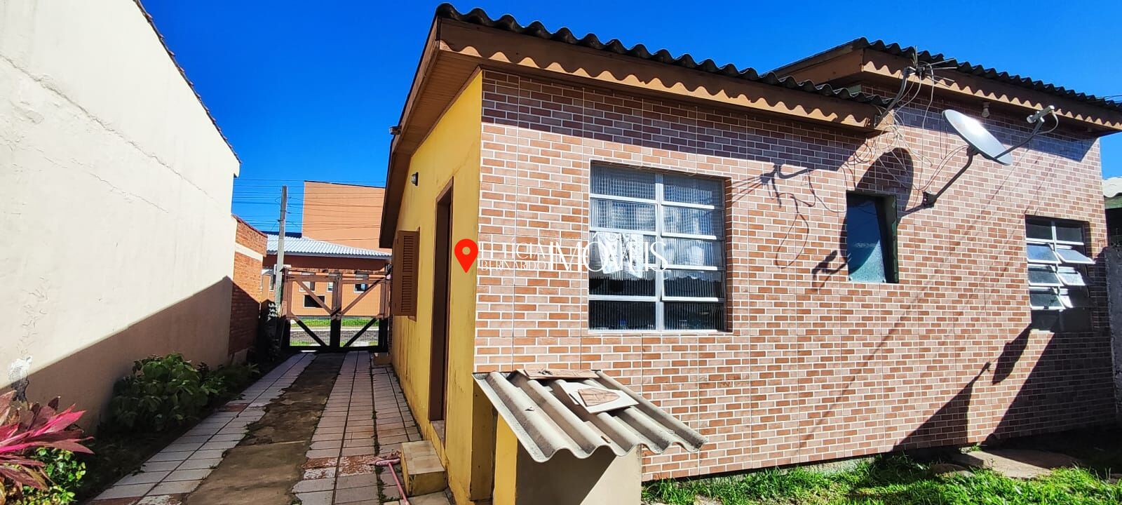 Casa espaçosa com Edícula ( anexo) por - foto 4