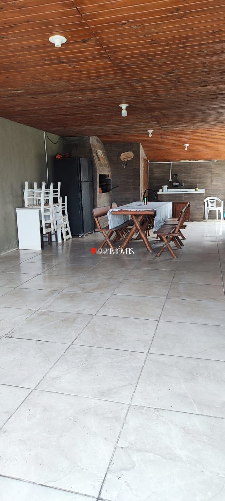 CASA À VENDA COM PISCINA EM BALNEÁRIO PINHAL - foto 4