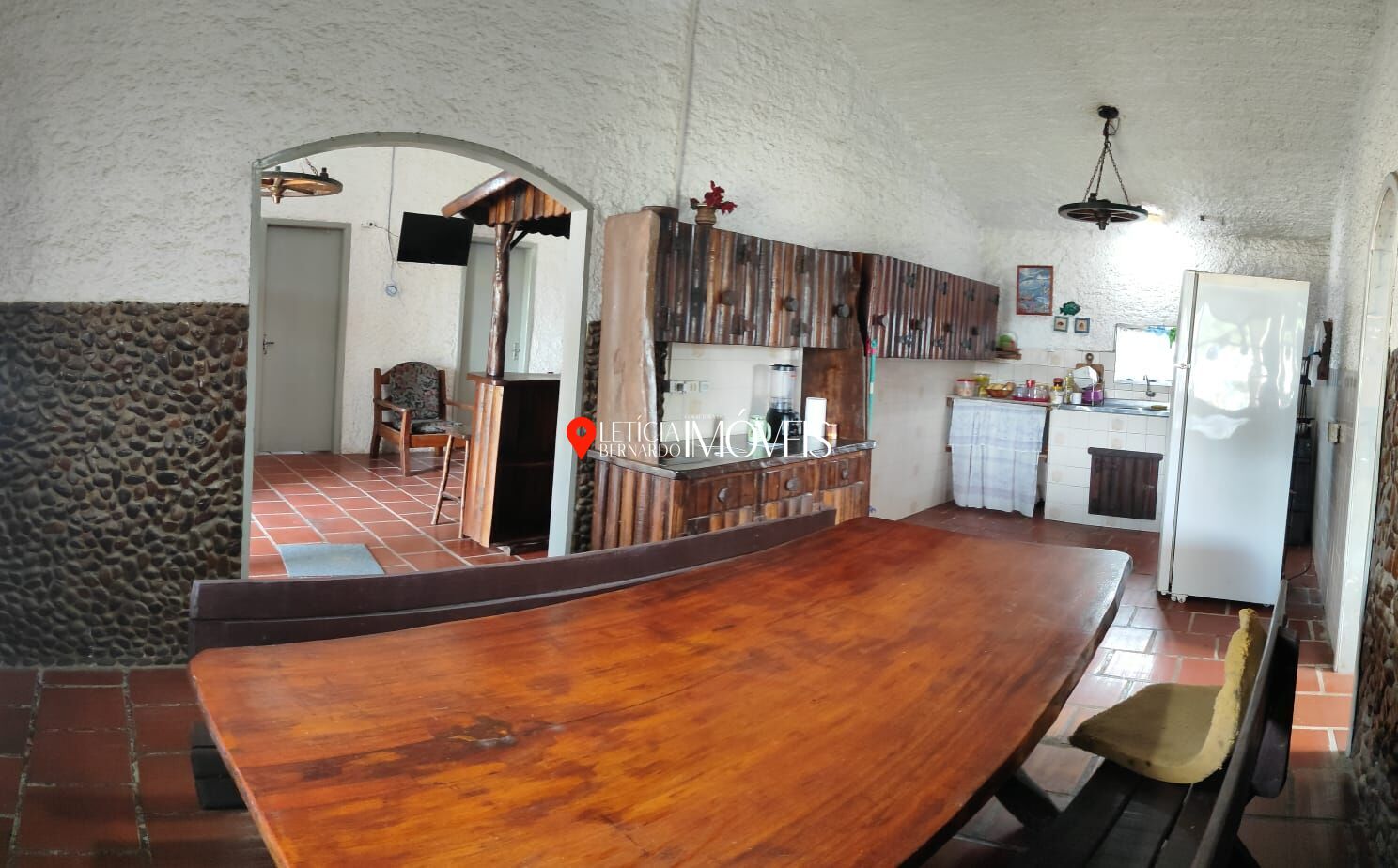 Casa Rústica com Pé Direito Alto à Venda em Balneário Pinhal - foto 10