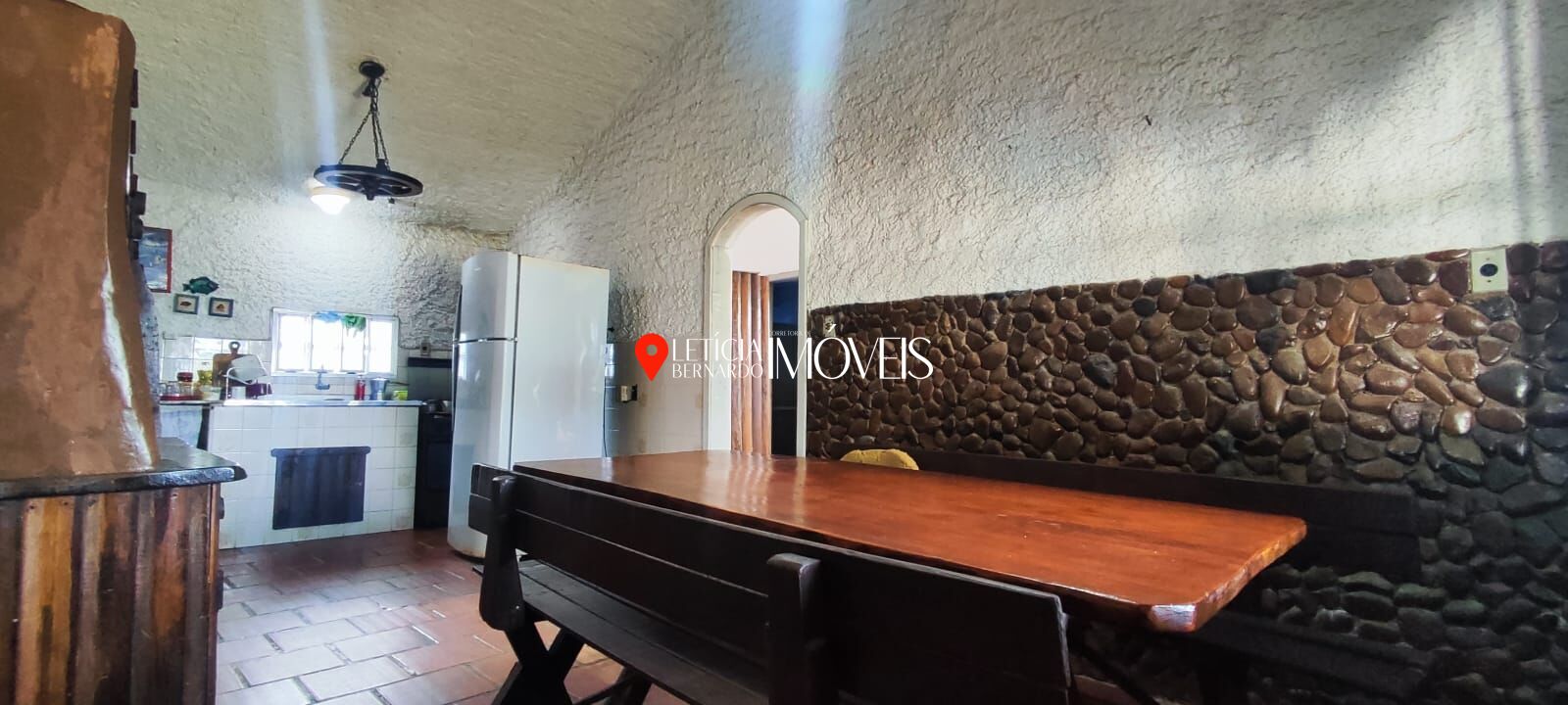 Casa Rústica com Pé Direito Alto à Venda em Balneário Pinhal - foto 11