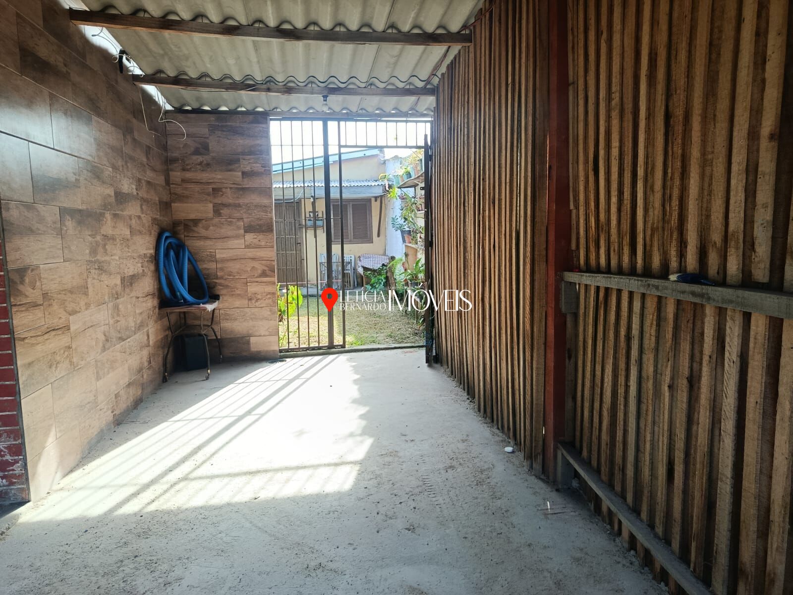 DUAS CASAS NO MESMO PÁTIO COM PISCINA - foto 12