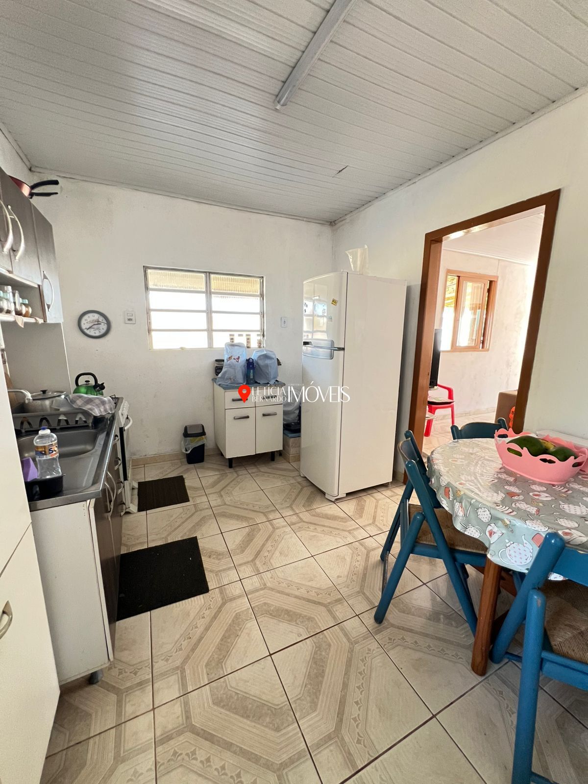 CASA ACONCHEGANTE EM AMPLO TERRENO – EM BALNEÁRIO PINHAL - foto 9