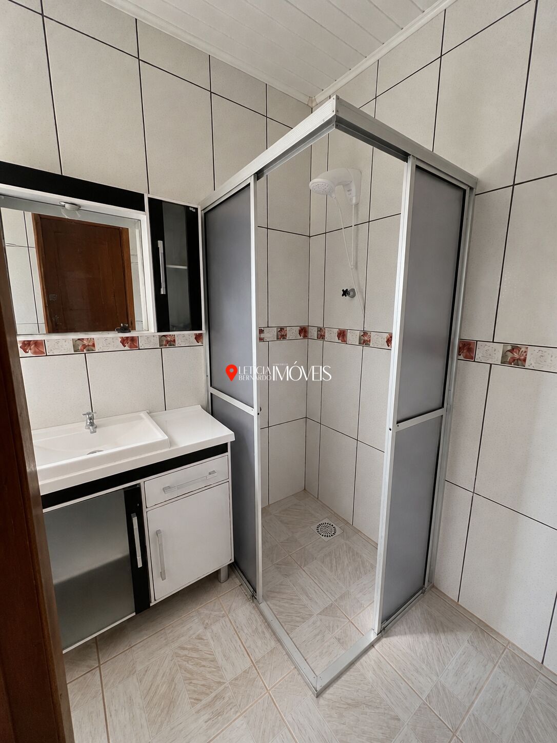CASA ACONCHEGANTE EM AMPLO TERRENO – EM BALNEÁRIO PINHAL! — foto 16