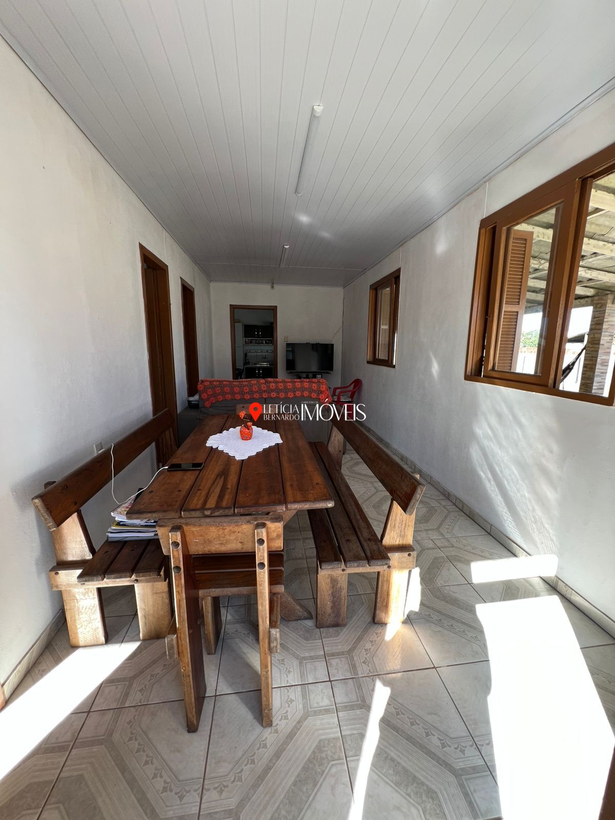CASA ACONCHEGANTE EM AMPLO TERRENO – EM BALNEÁRIO PINHAL - foto 12
