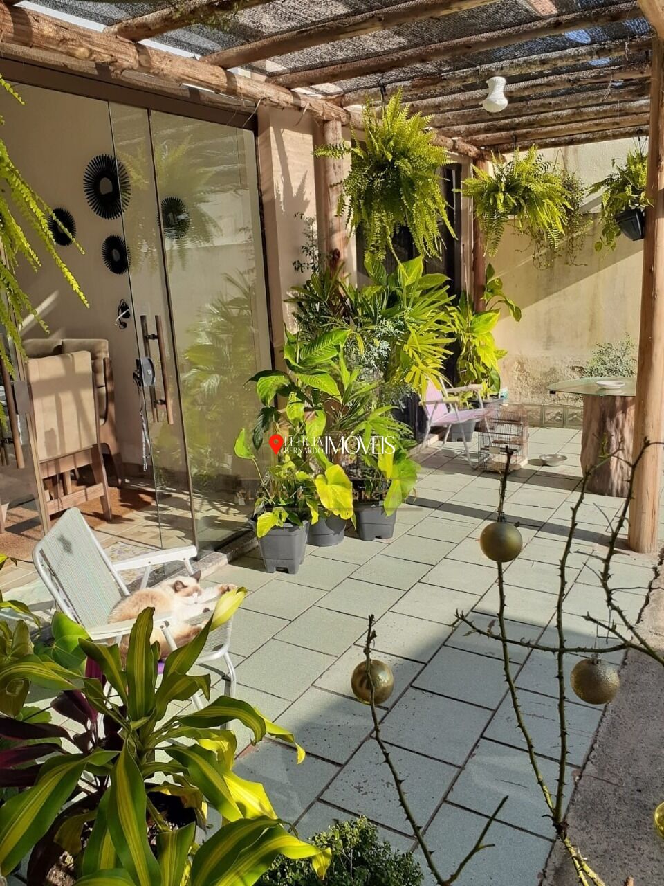 LINDA CASA COM PISCINA NO CENTRO DE BALNEÁRIO PINHAL - foto 4