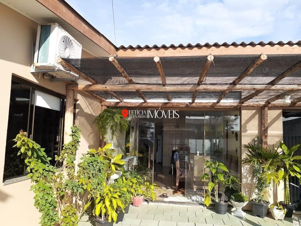 LINDA CASA COM PISCINA NO CENTRO DE BALNEÁRIO PINHAL - foto 12