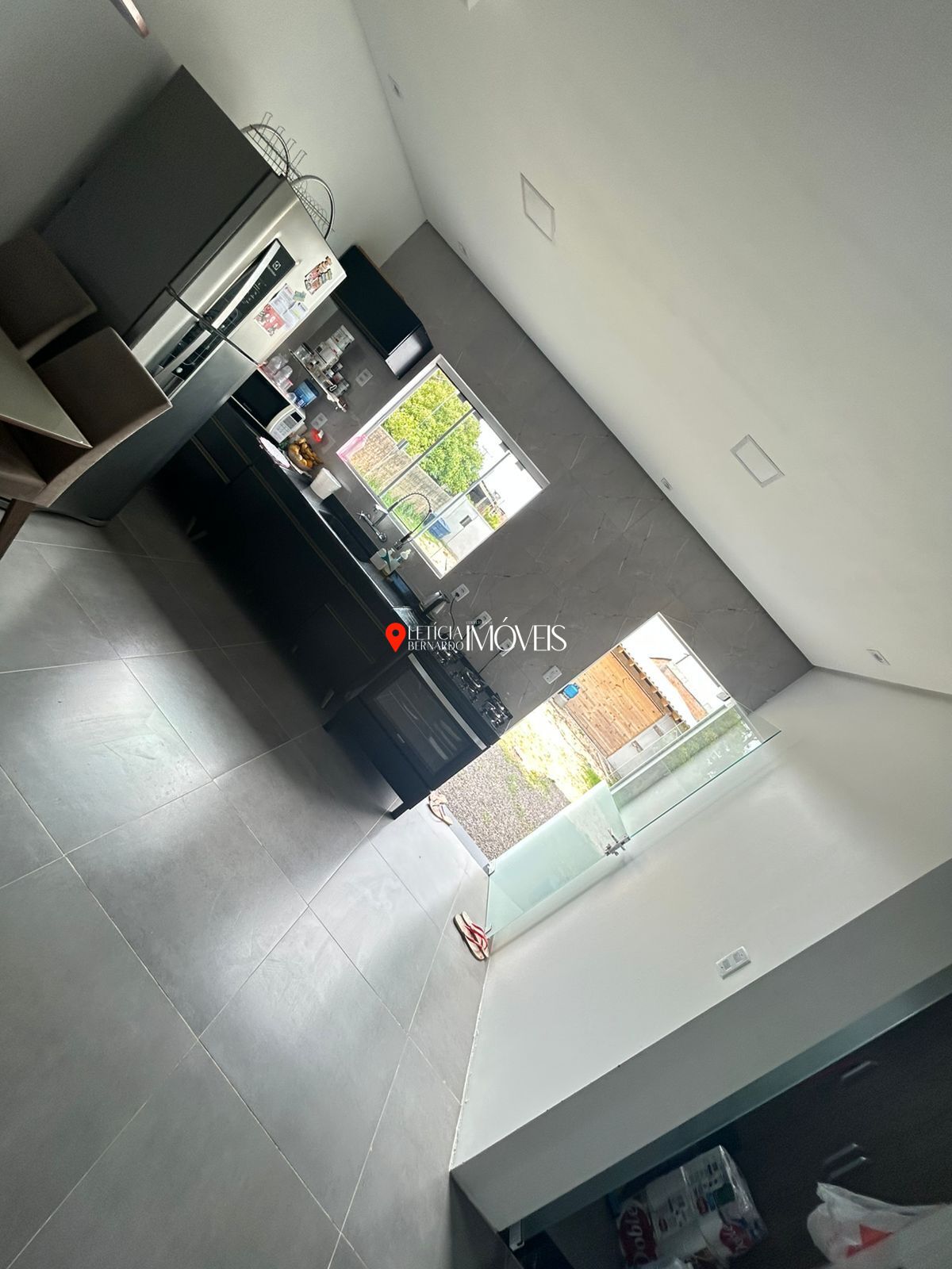 Casa Moderna à Venda em Balneário Pinhal - foto 8
