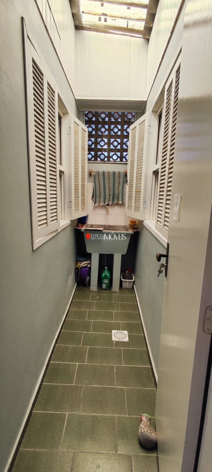 Casa à Venda no Centro de Balneário Pinhal - foto 9