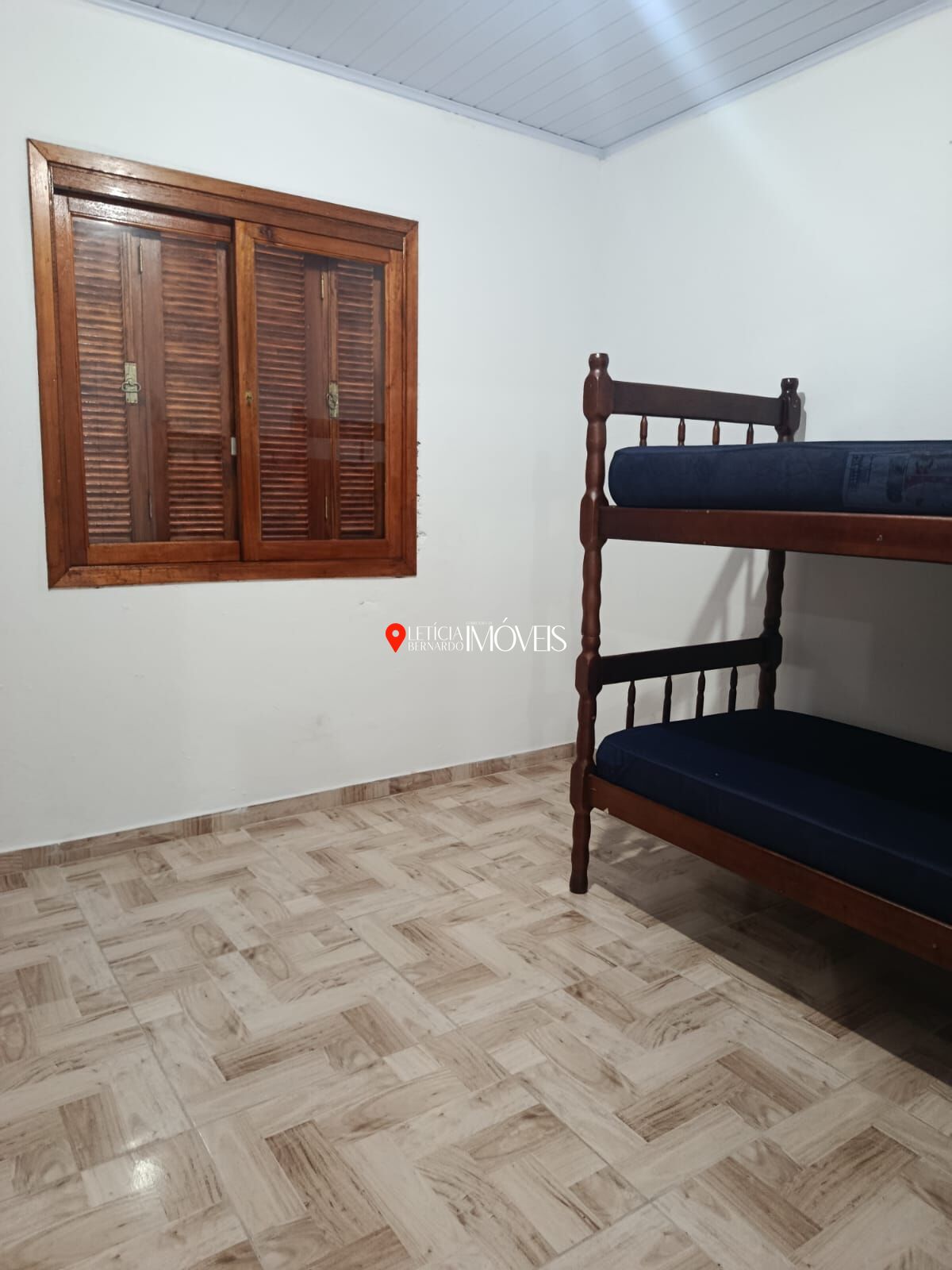 CASA DE ESQUINA COM DUAS CASAS no terreno -R$ 240 mil! — foto 13