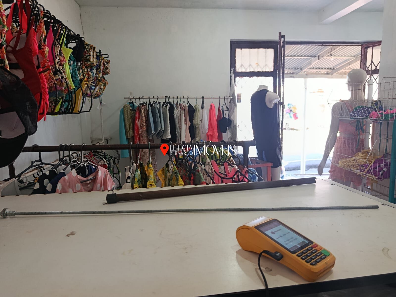 SOBRADO COM PONTO COMERCIAL EM FUNCIONAMENTO – R$ 216.000,00 — foto 23