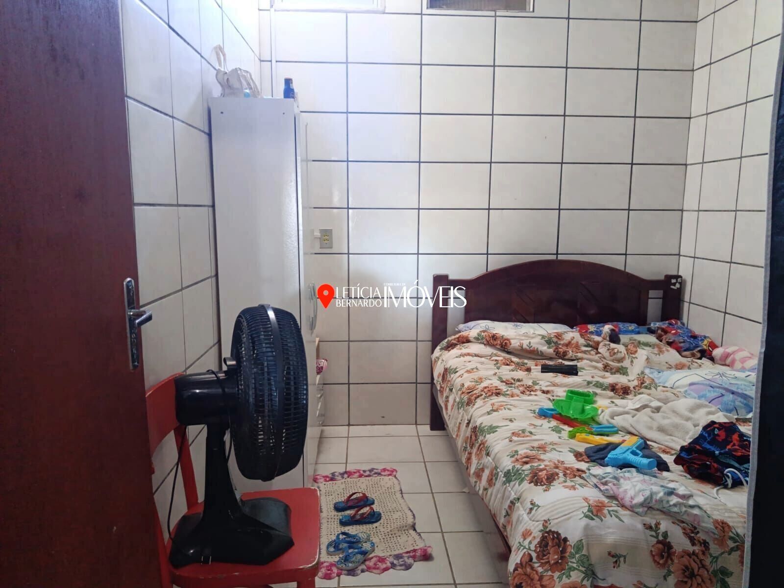 SOBRADO COM PONTO COMERCIAL EM FUNCIONAMENTO - foto 4