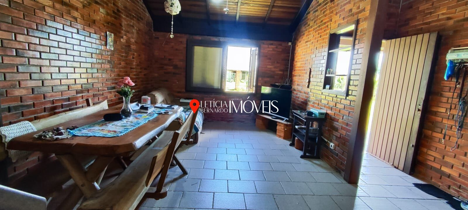 Casa Rústica e Aconchegante à Venda em Balneário Pinhal - foto 7
