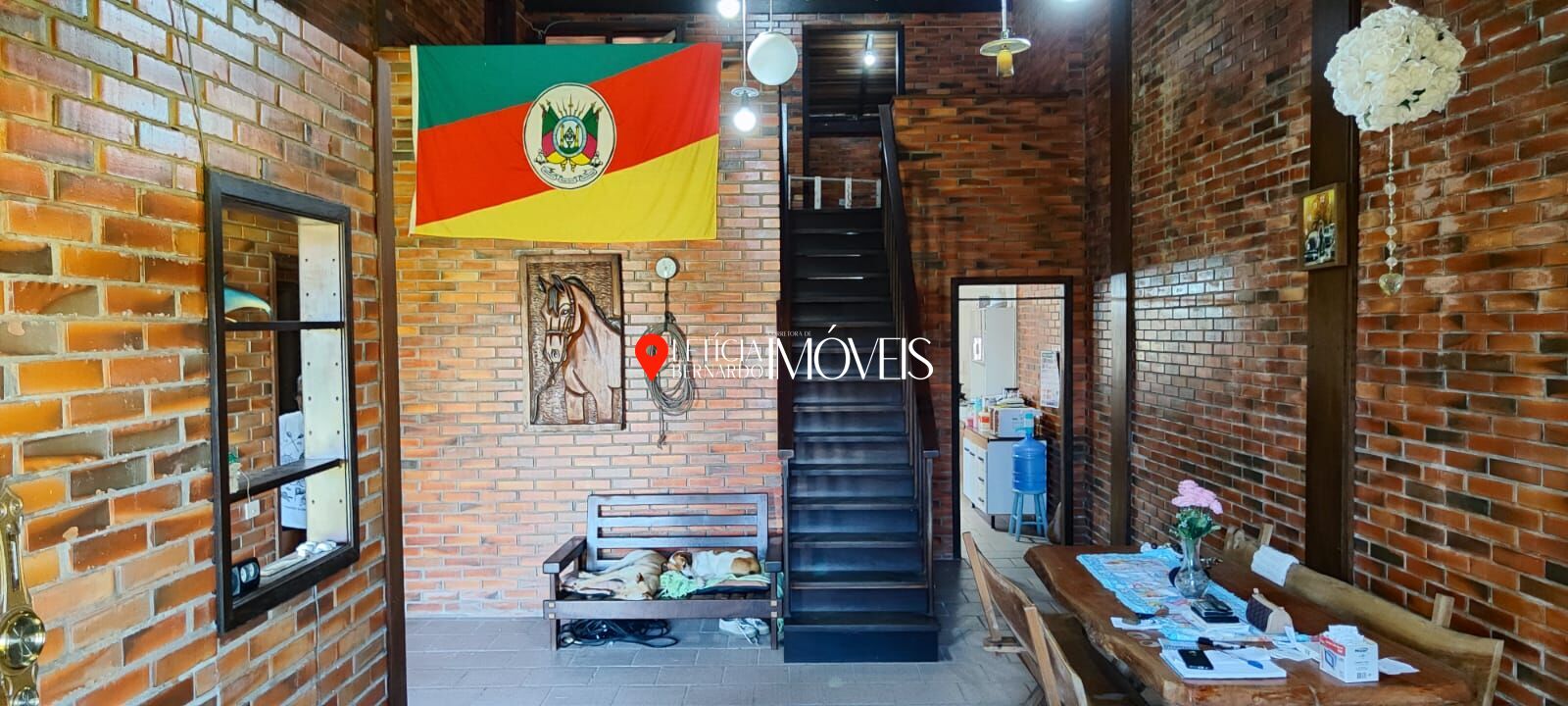 Casa Rústica e Aconchegante à Venda em Balneário Pinhal - foto 4