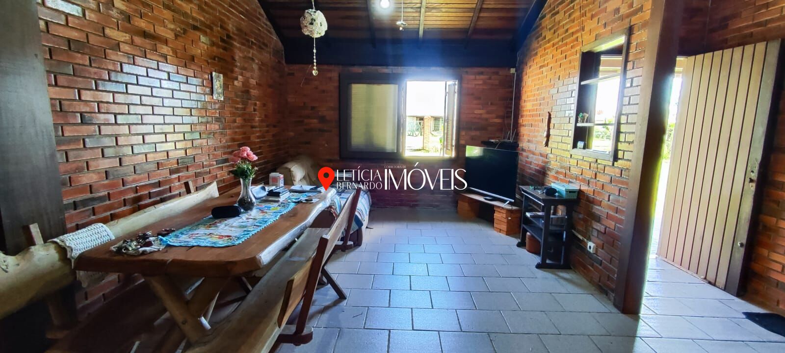Casa Rústica e Aconchegante à Venda em Balneário Pinhal - foto 6