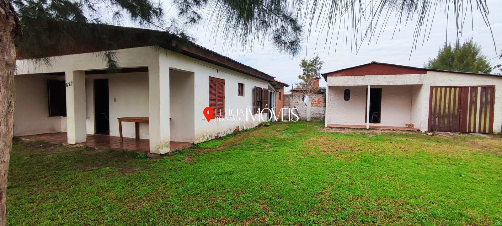 CASA DE ESQUINA EM BALNEÁRIO PINHAL - foto 4