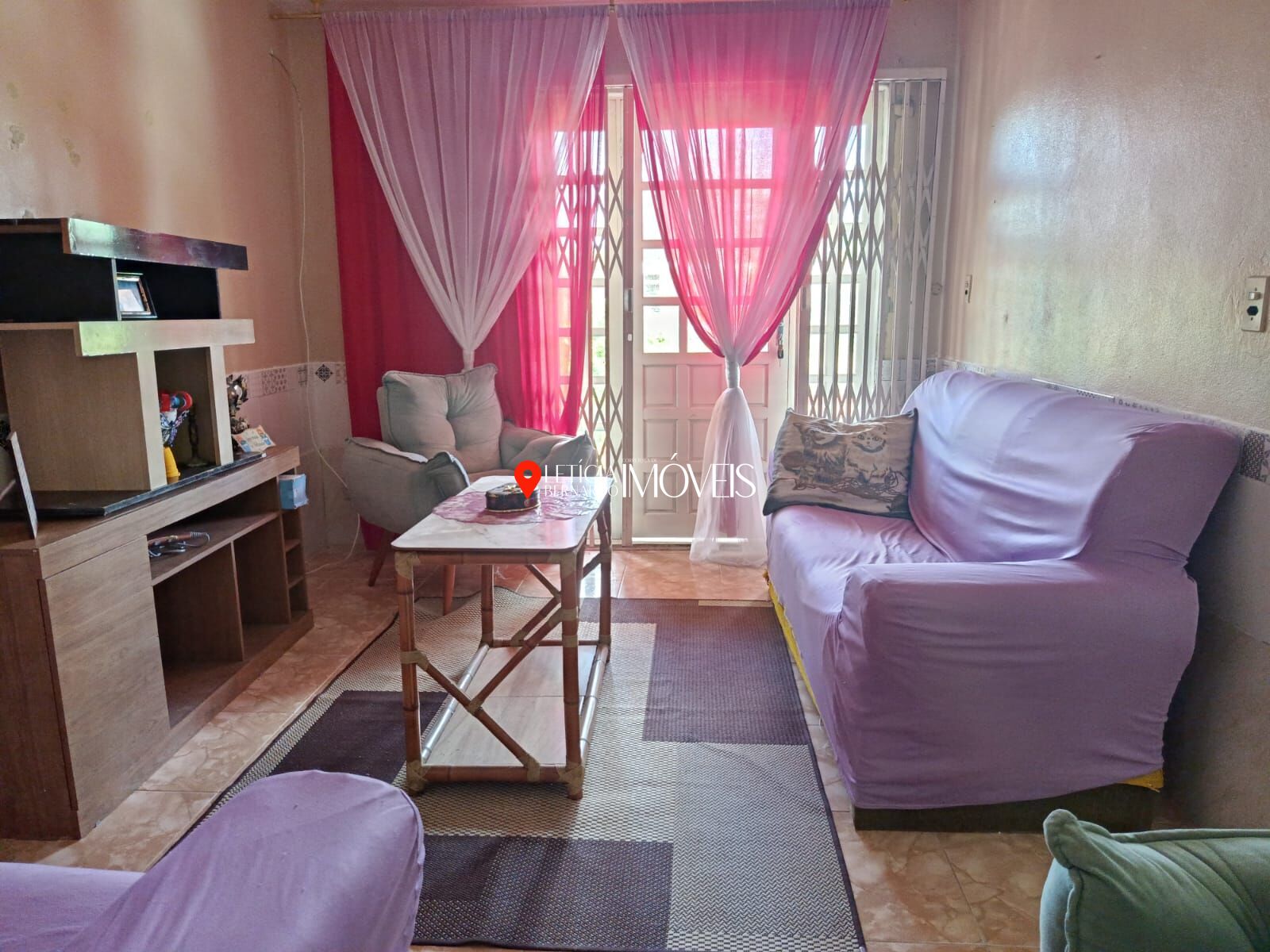 CASA COM ANEXO NO CENTRO PRÓXIMA AO MAR - foto 12