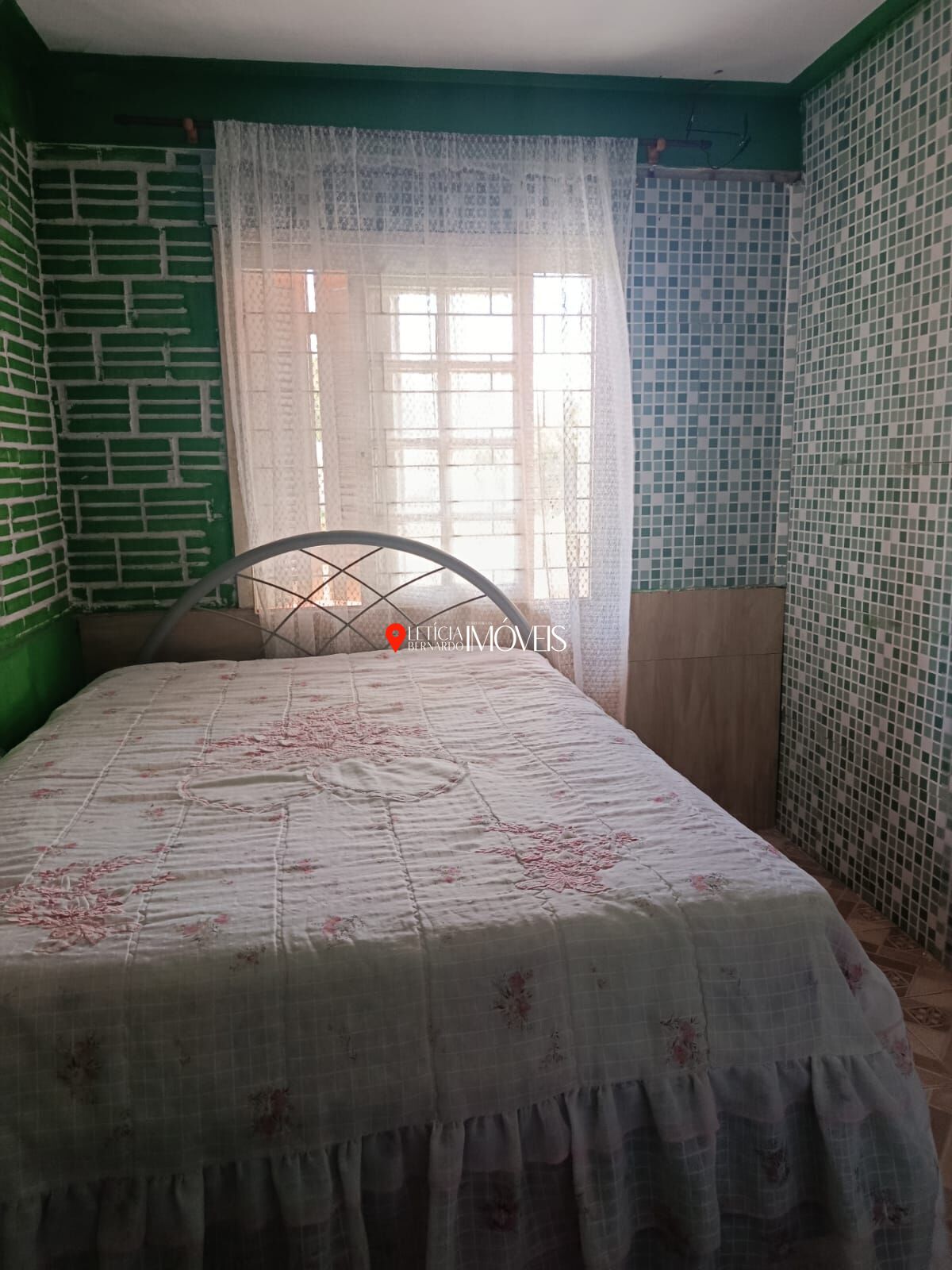 CASA COM ANEXO NO CENTRO PRÓXIMA AO MAR - foto 11