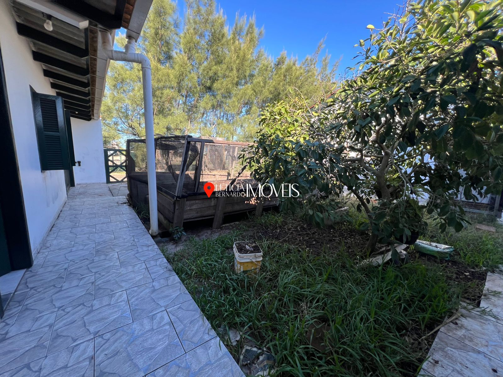CASA A UMA QUADRA DO MAR EM BALNEÁRIO PINHAL - foto 7
