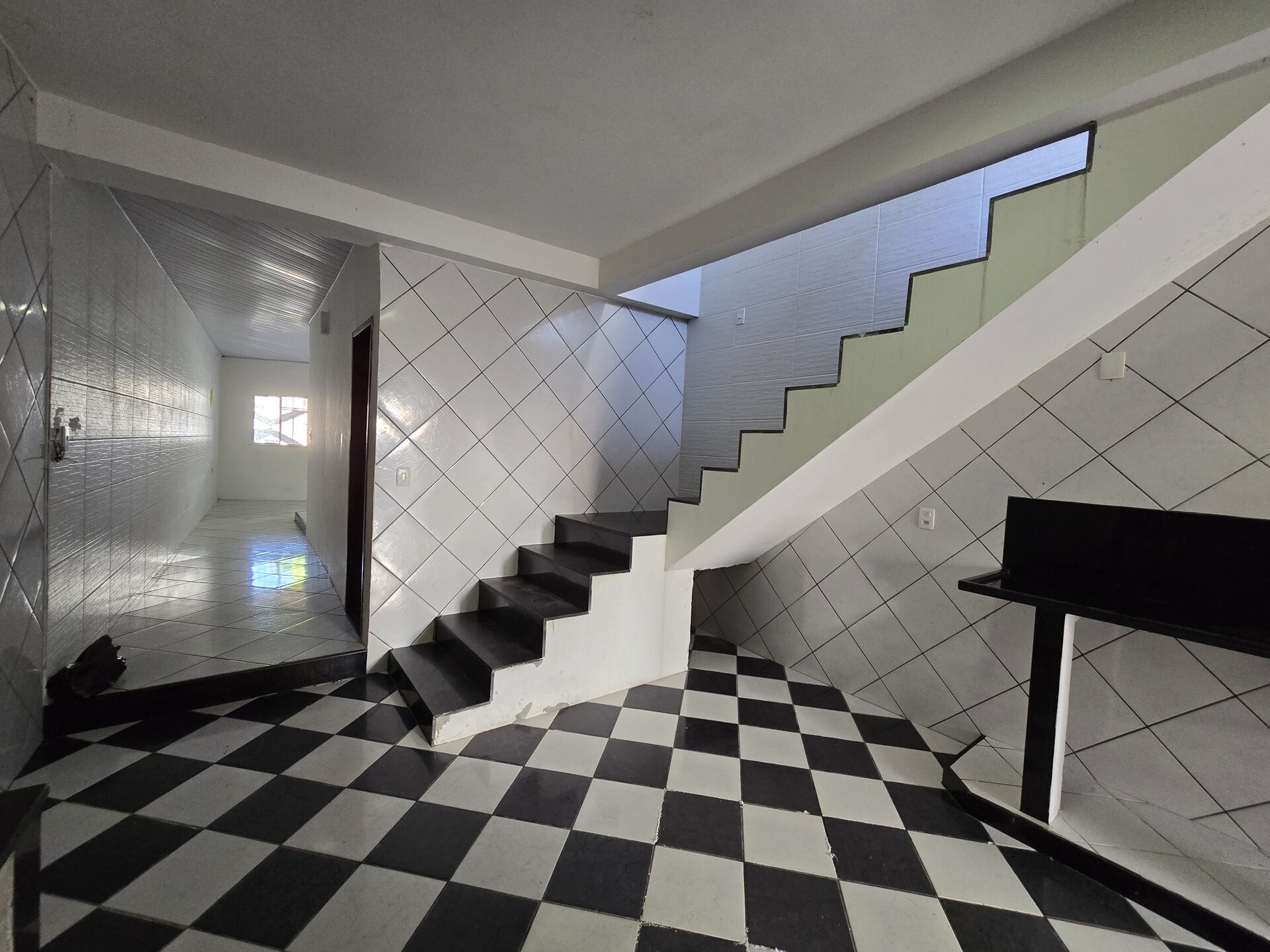 Casa à venda com 2 quartos, 80m² - Foto 12