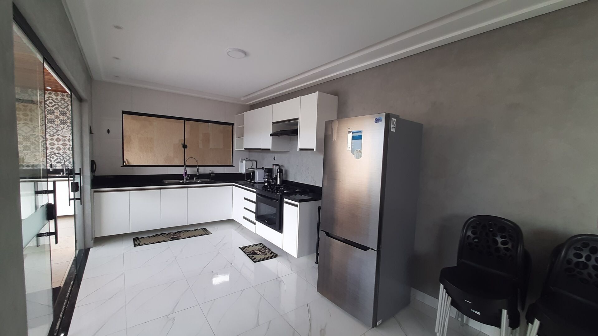 Casa de Condomínio à venda com 4 quartos, 200m² - Foto 18