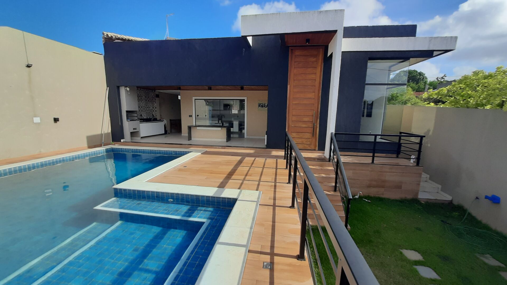 Casa de Condomínio à venda com 4 quartos, 200m² - Foto 9