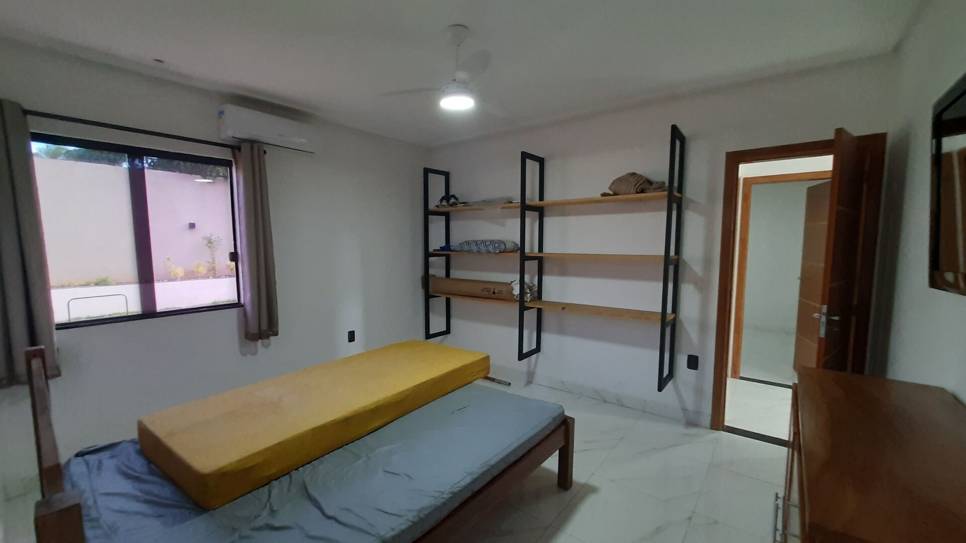 Casa de Condomínio à venda com 4 quartos, 200m² - Foto 36