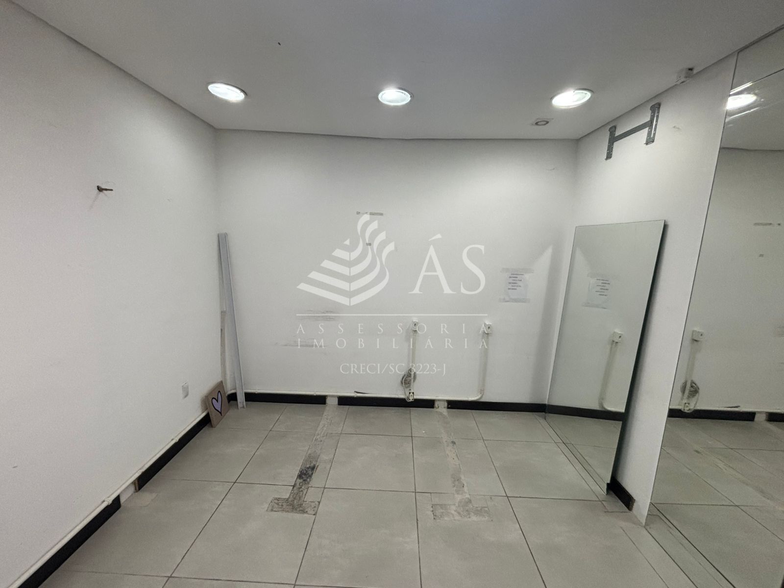 Loja com 3 andares à venda no Centro de Blumenau — foto 4