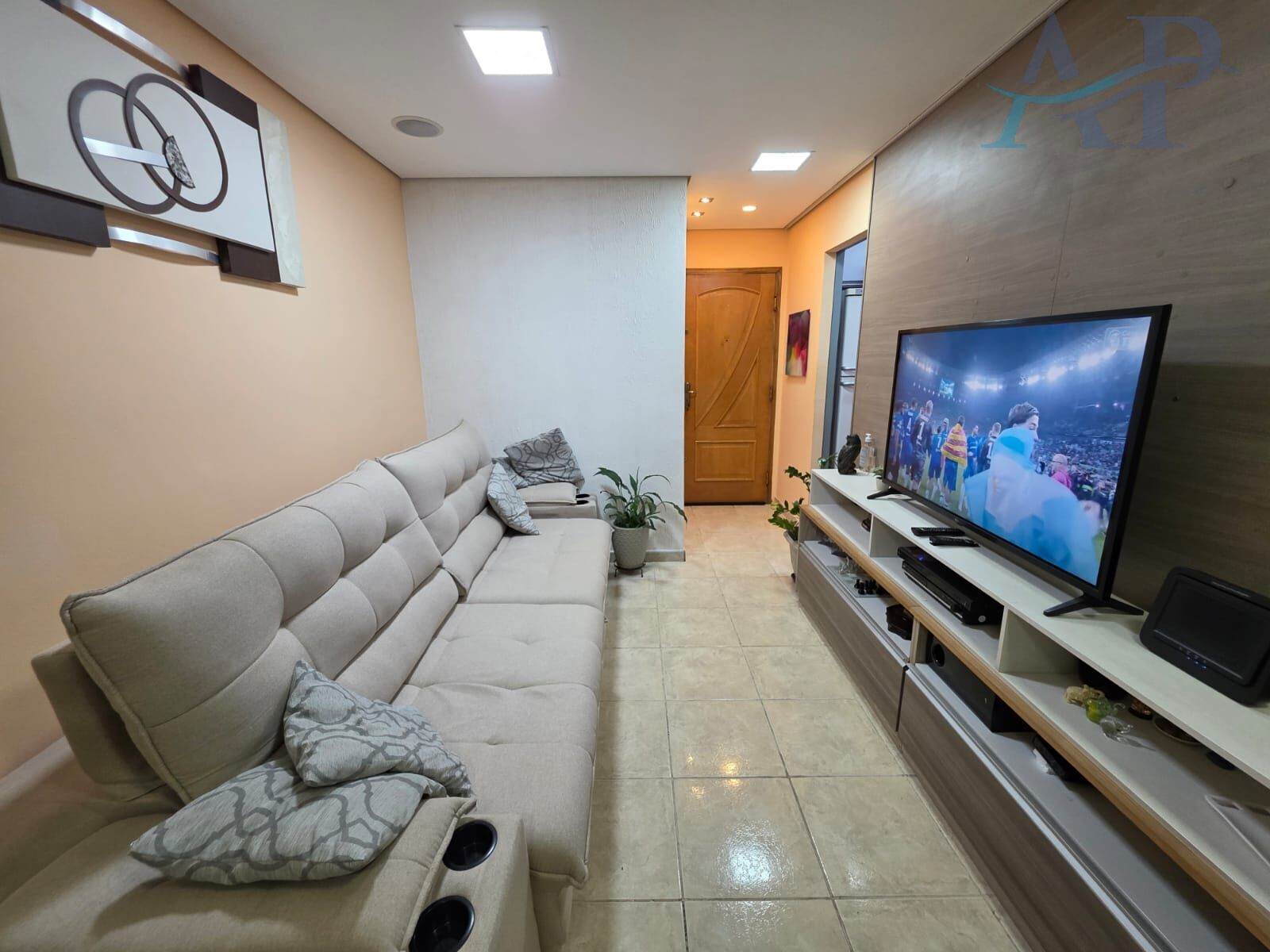 Apartamento à venda com 3 quartos, 72m² - Foto 1