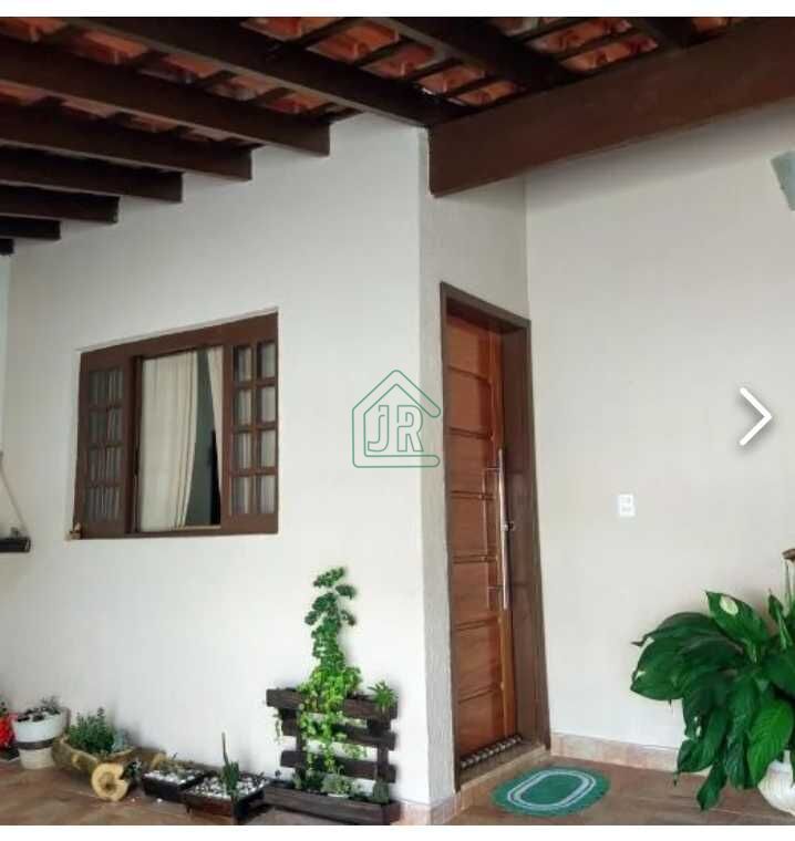 Casa à venda com 3 quartos - Foto 1