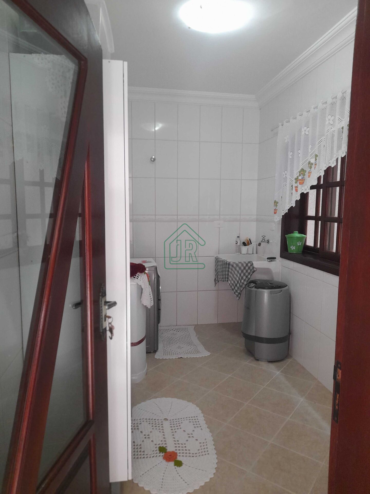 Casa à venda com 3 quartos, 200m² - Foto 18