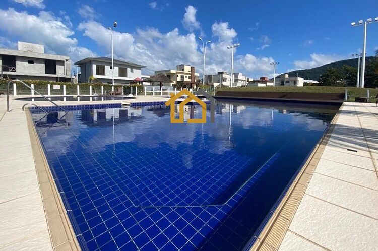 Casa à venda com 4 quartos, 300m² - Foto 32