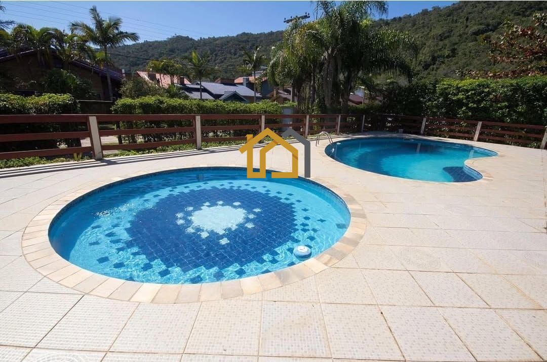 Casa à venda com 4 quartos, 224m² - Foto 33