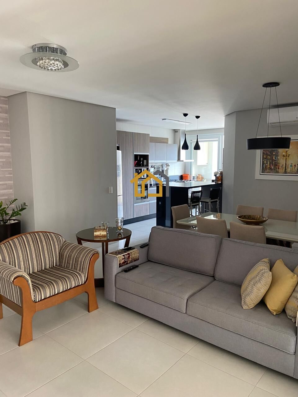 Cobertura à venda com 3 quartos, 235m² - Foto 2