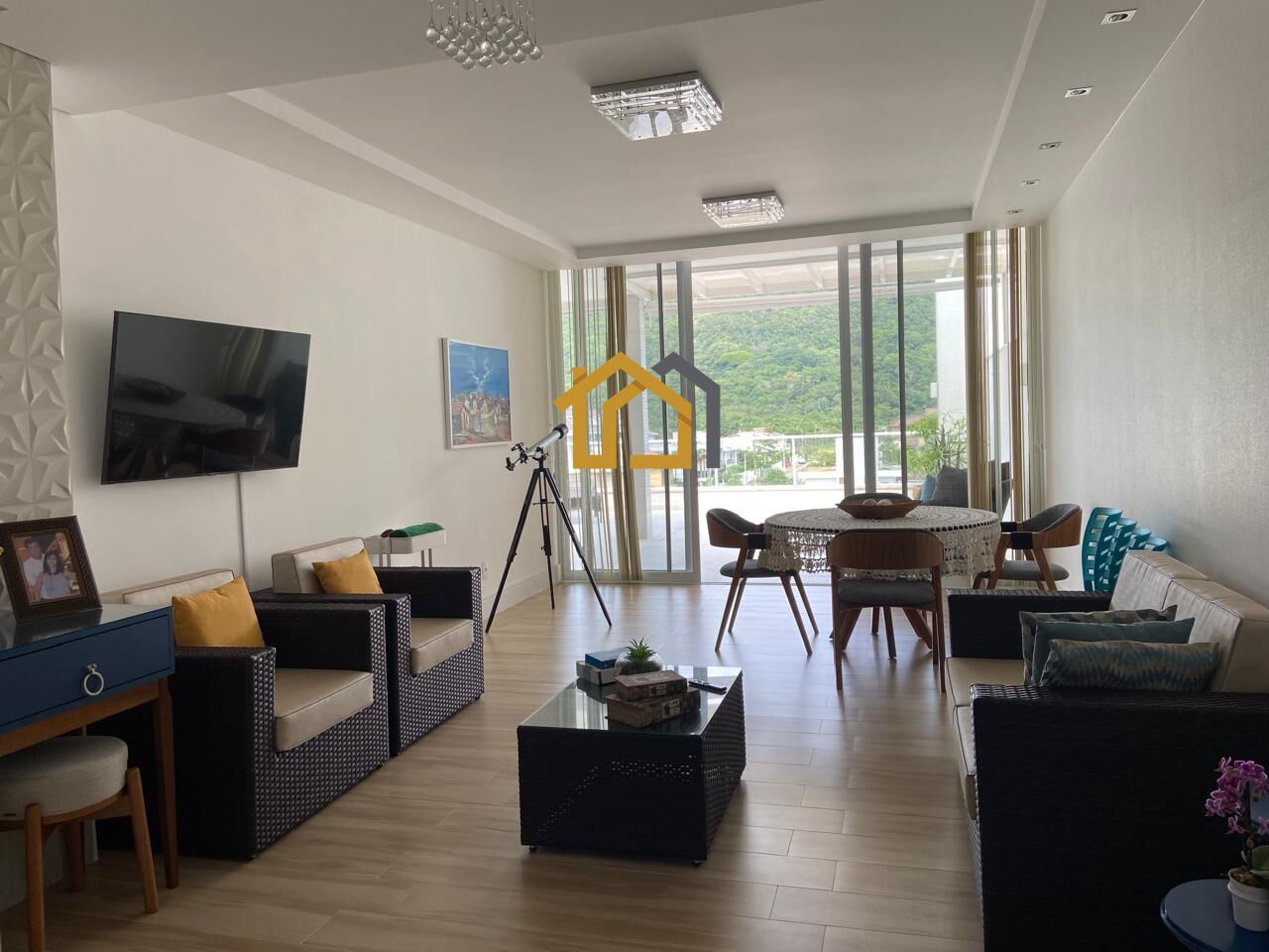 Cobertura à venda com 3 quartos, 235m² - Foto 8