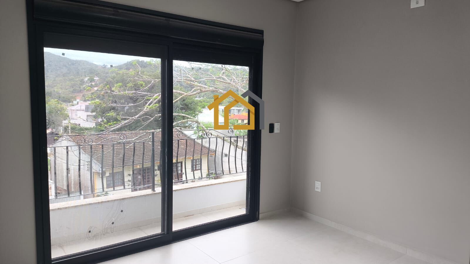 Casa à venda com 3 quartos, 143m² - Foto 14