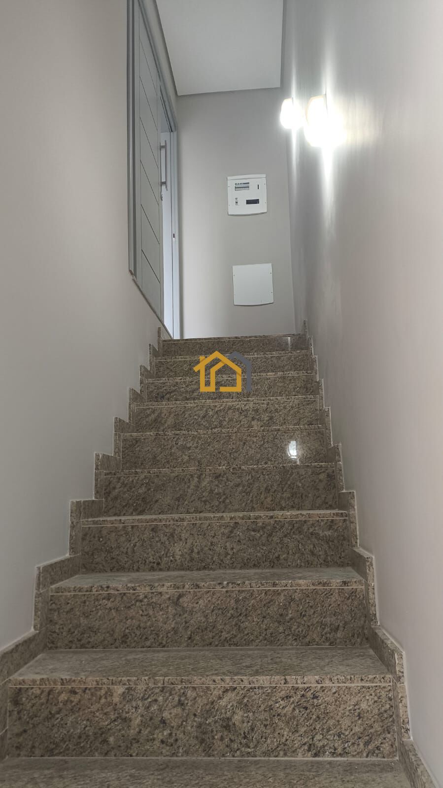 Casa à venda com 3 quartos, 143m² - Foto 12