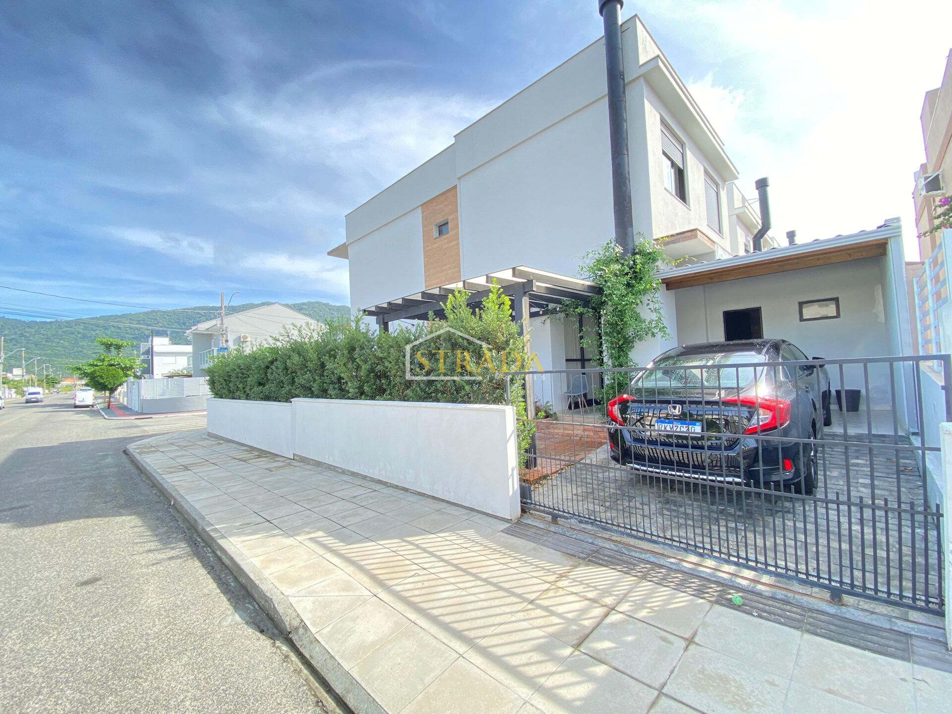 Casa, 3 quartos, 166 m² - Foto 1